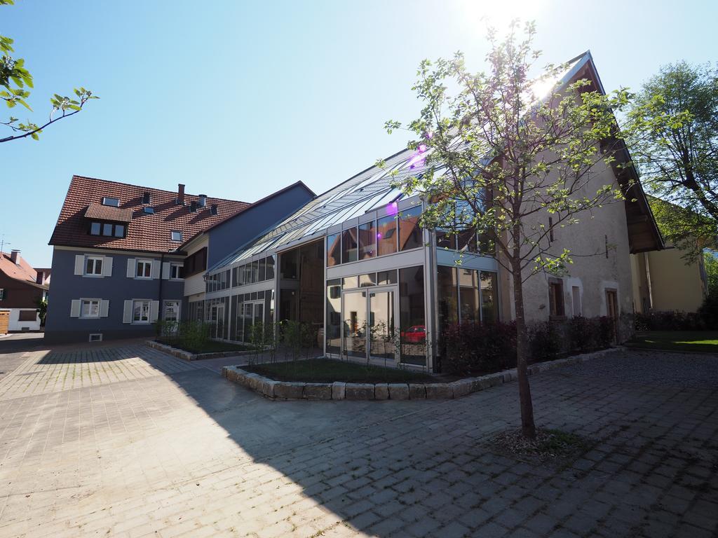 Die Krone - Hotel Garni Kirchzarten Ngoại thất bức ảnh
