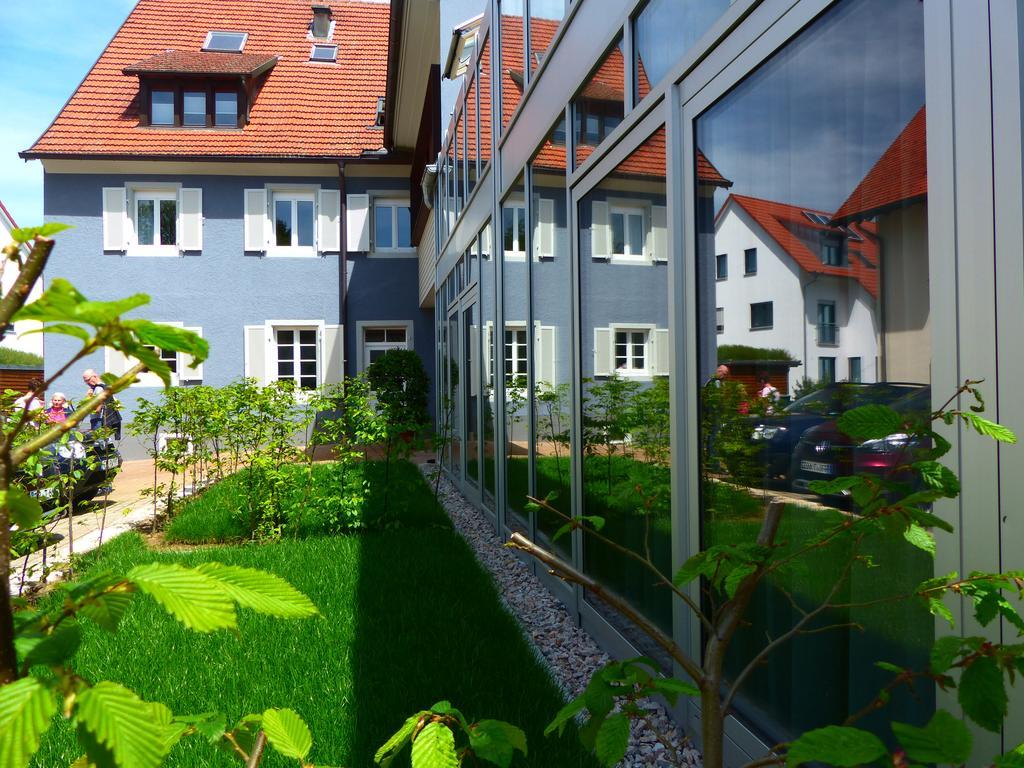 Die Krone - Hotel Garni Kirchzarten Ngoại thất bức ảnh