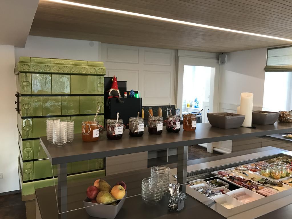 Die Krone - Hotel Garni Kirchzarten Ngoại thất bức ảnh