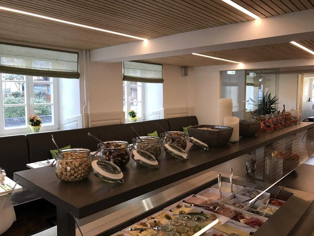 Die Krone - Hotel Garni Kirchzarten Ngoại thất bức ảnh