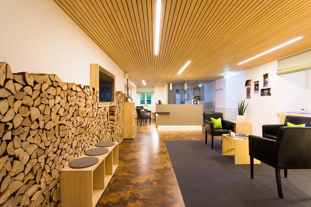 Die Krone - Hotel Garni Kirchzarten Ngoại thất bức ảnh
